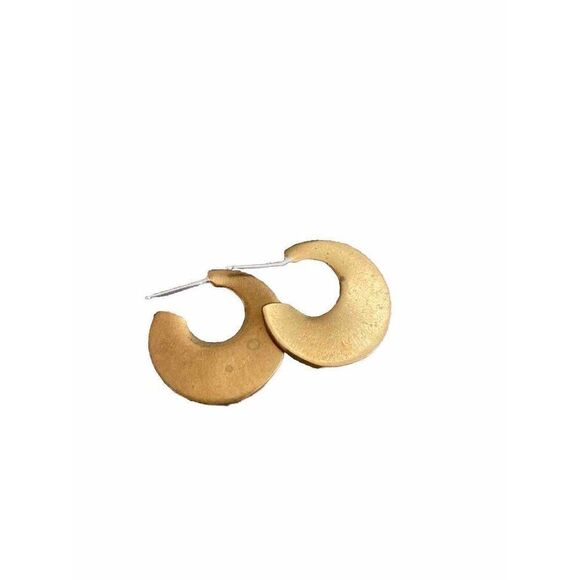 Vintage Hoop Earrings Hoops Brass Chunky Gold Tone Flat Half - Picture 1 of 3
